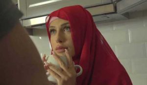 Sex With Musulmans Sexy muslim girl spreads for cash
