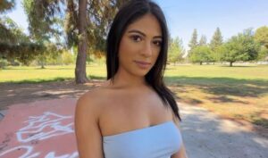 Bang Real Teens Hot Teen Reyna Bella Gets Fucked At A Public Park